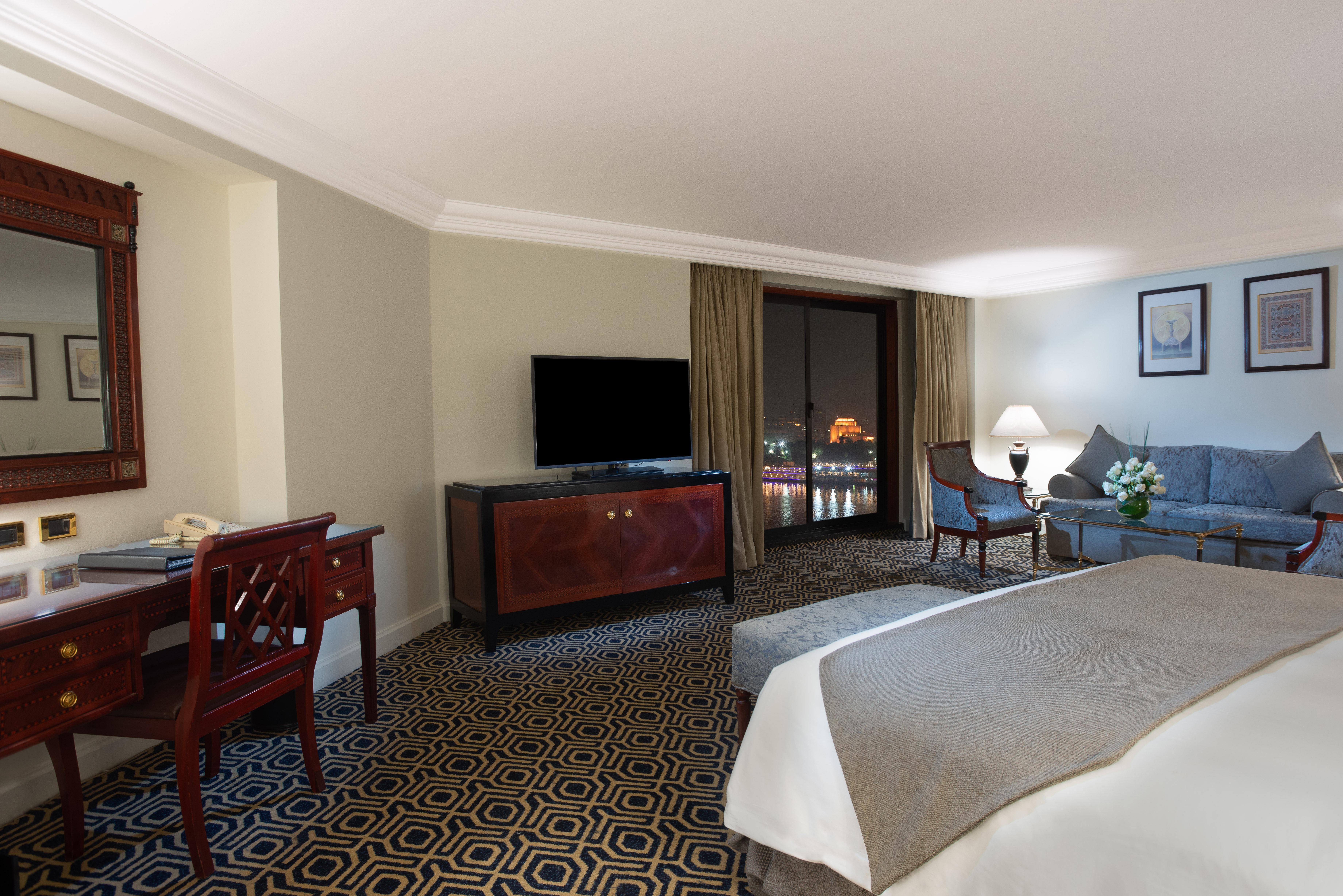 InterContinental Cairo Semiramis, an IHG Hotel Esterno foto A room at the Four Seasons Hotel