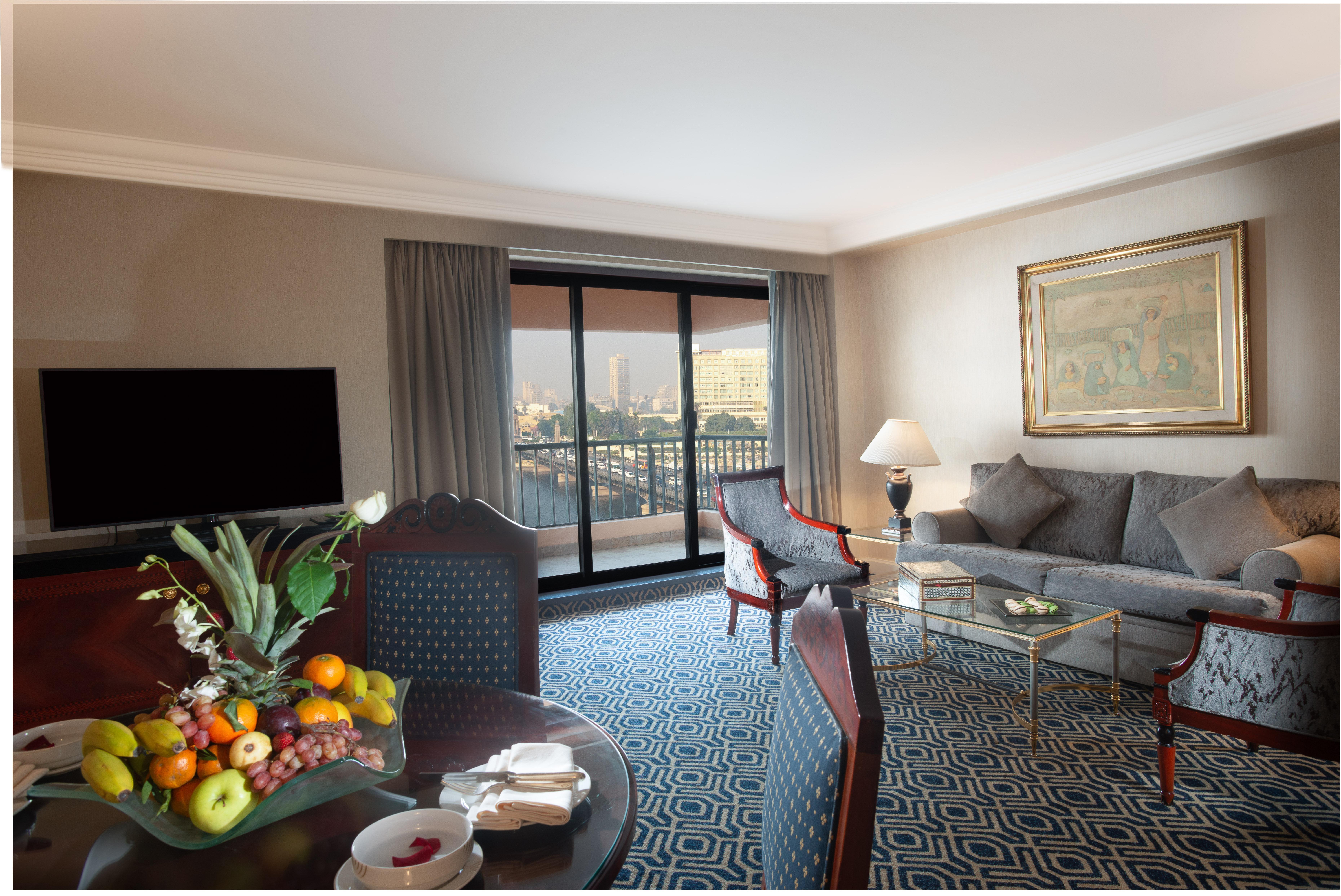 InterContinental Cairo Semiramis, an IHG Hotel Esterno foto A suite at the Four Seasons Hotel, Cairo