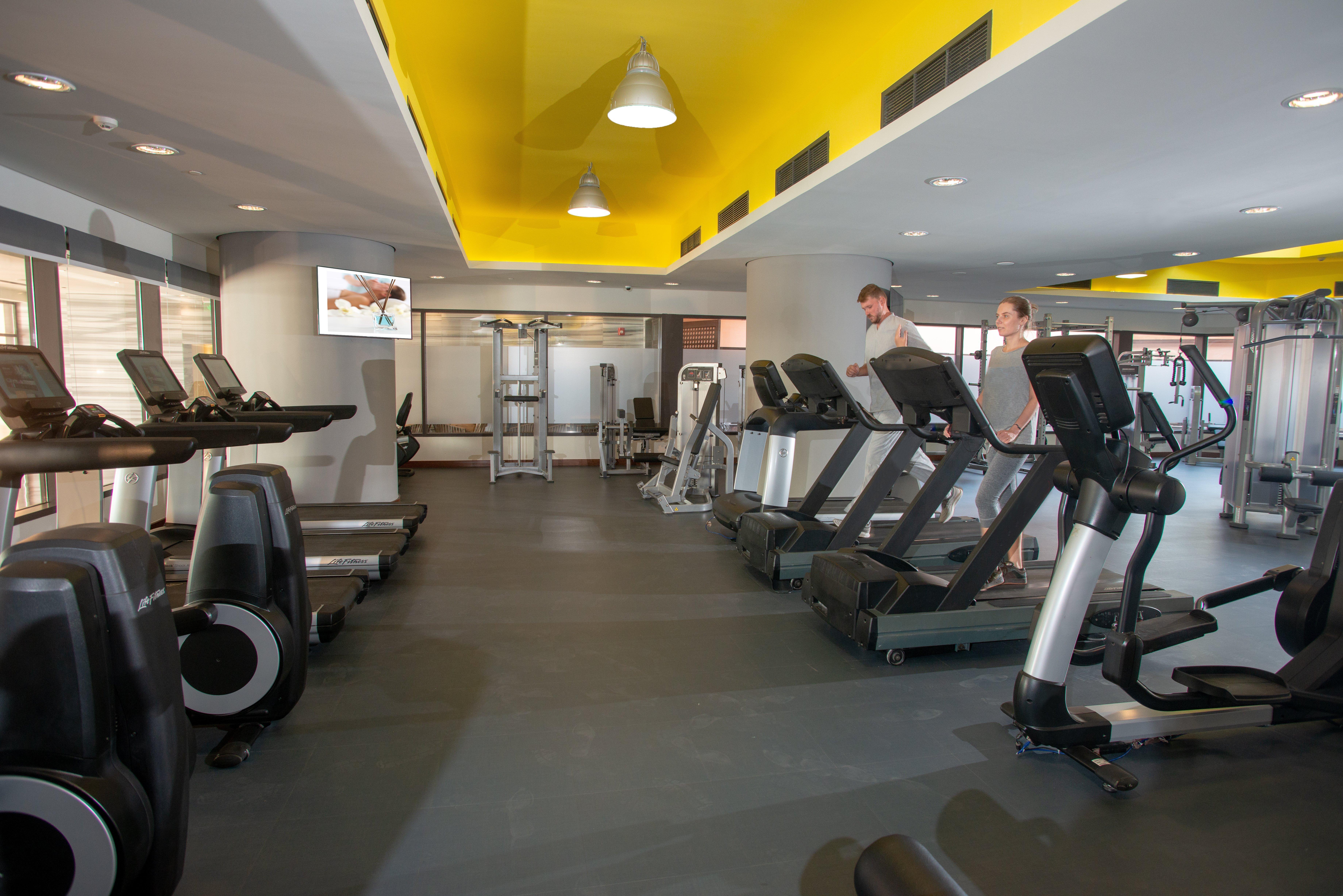 InterContinental Cairo Semiramis, an IHG Hotel Esterno foto The gym at the hotel