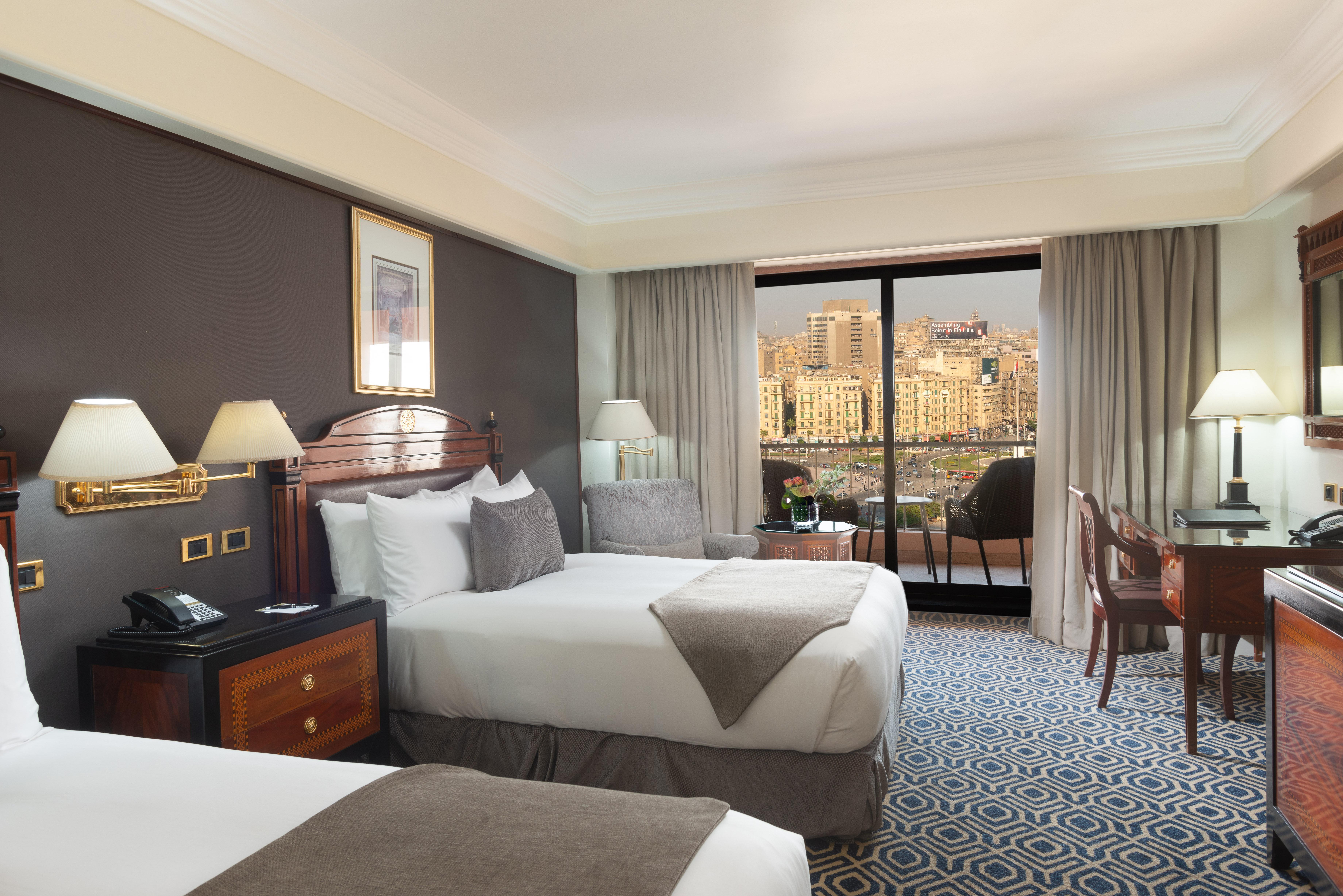 InterContinental Cairo Semiramis, an IHG Hotel Esterno foto A guest room at the Hilton San Diego Bayfront