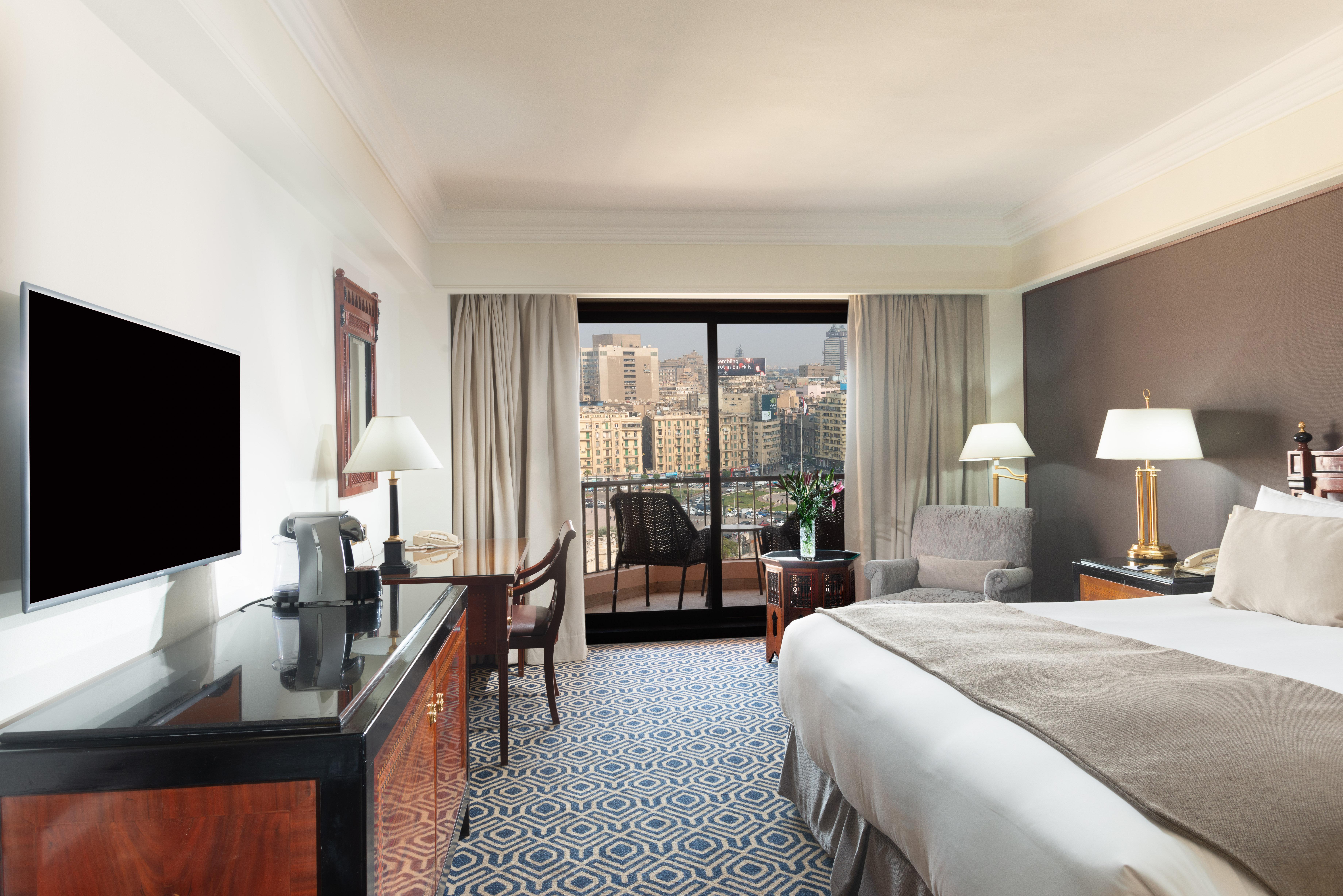 InterContinental Cairo Semiramis, an IHG Hotel Esterno foto A guest room at the Hilton San Diego Bayfront