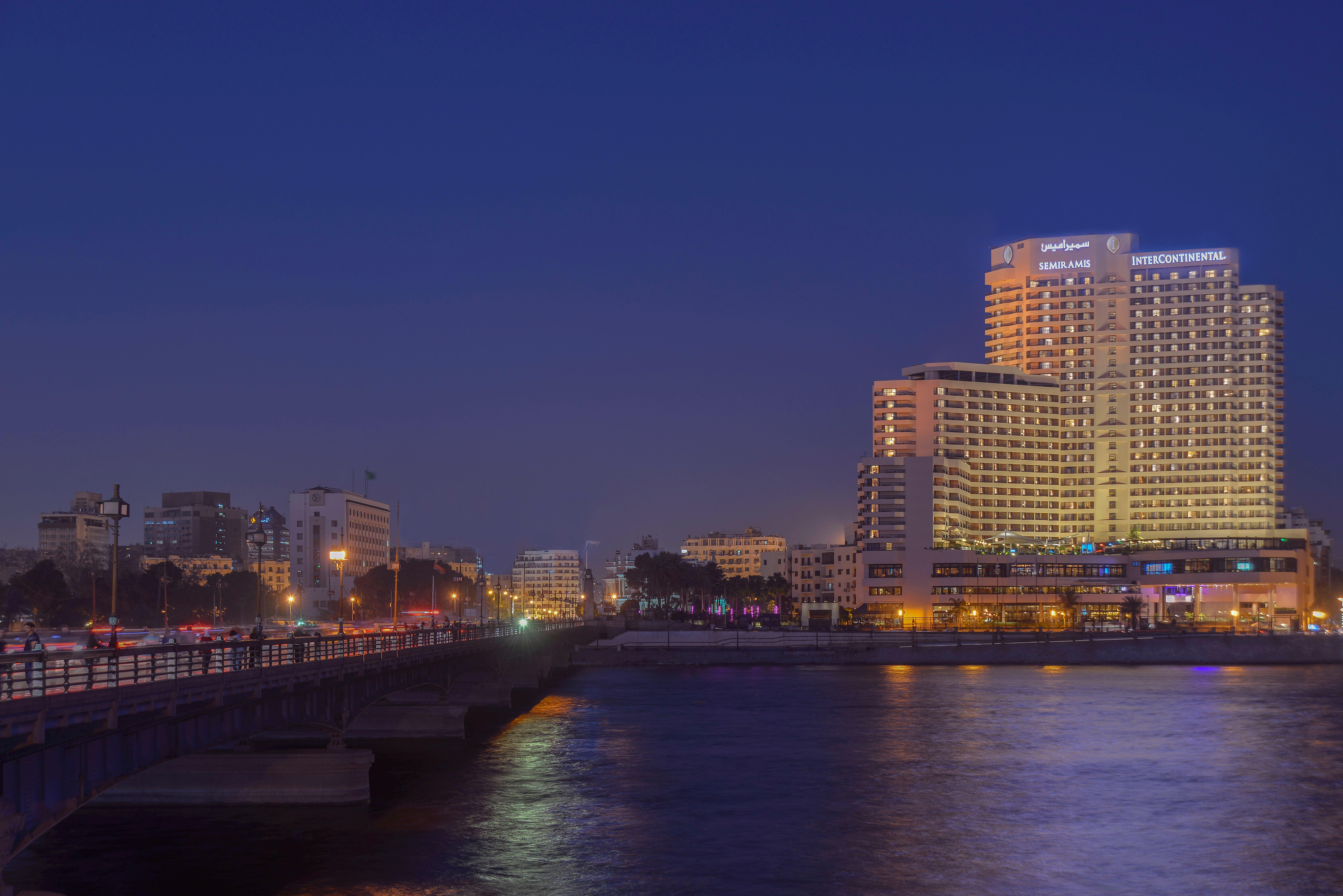 InterContinental Cairo Semiramis, an IHG Hotel Esterno foto The Nile River in Cairo