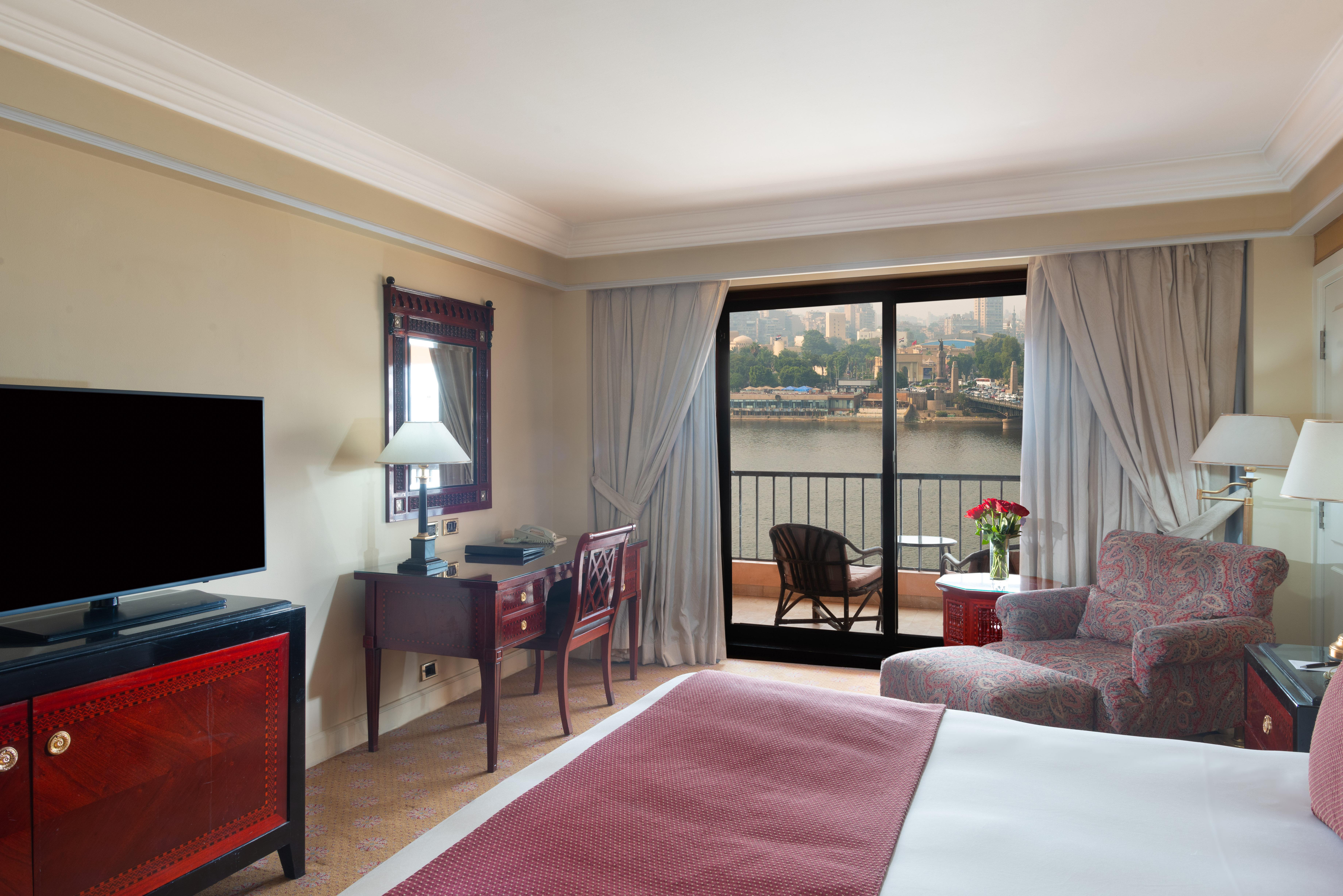 InterContinental Cairo Semiramis, an IHG Hotel Esterno foto A room at the Four Seasons Hotel, Cairo