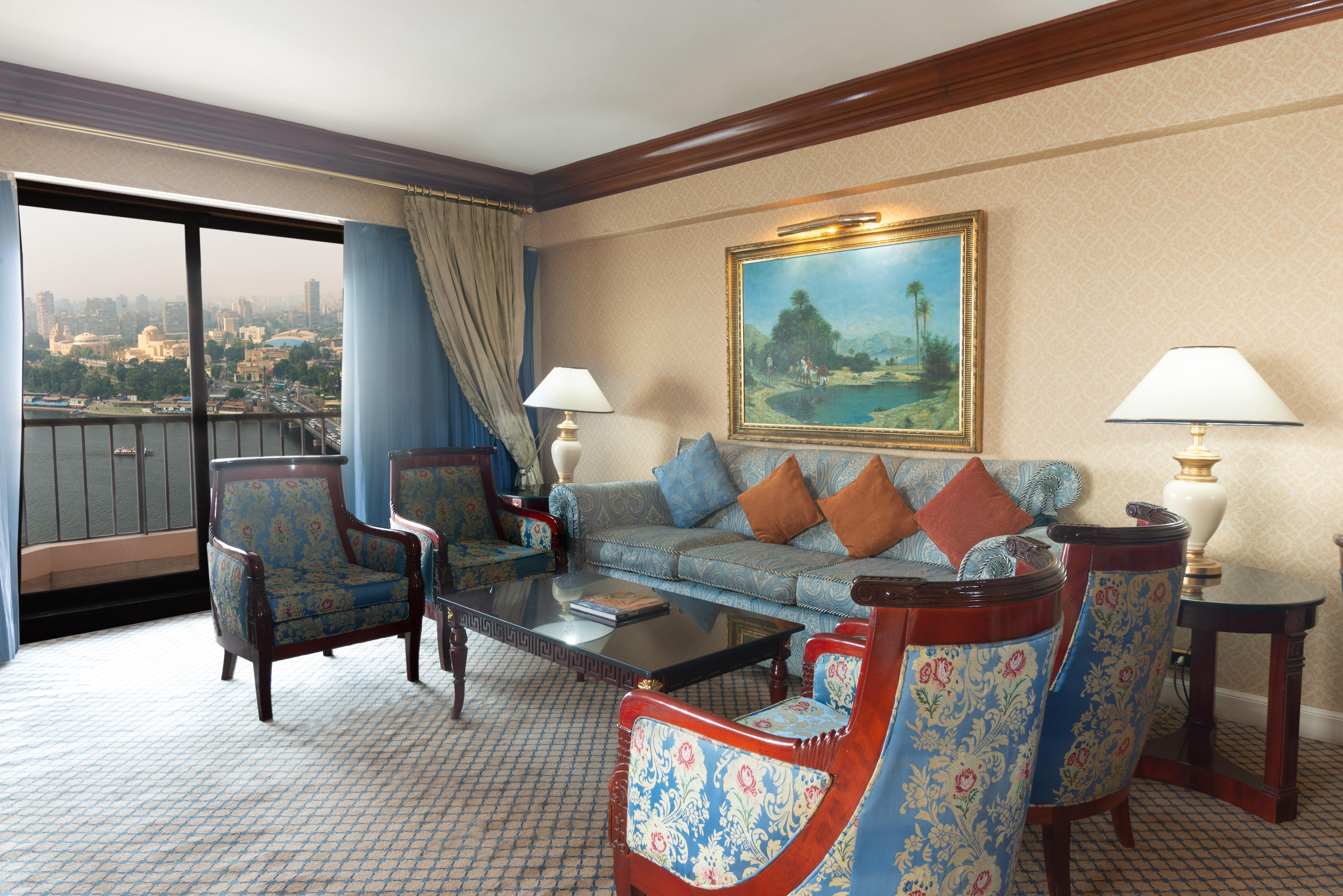 InterContinental Cairo Semiramis, an IHG Hotel Esterno foto A suite at the Four Seasons Hotel, Cairo