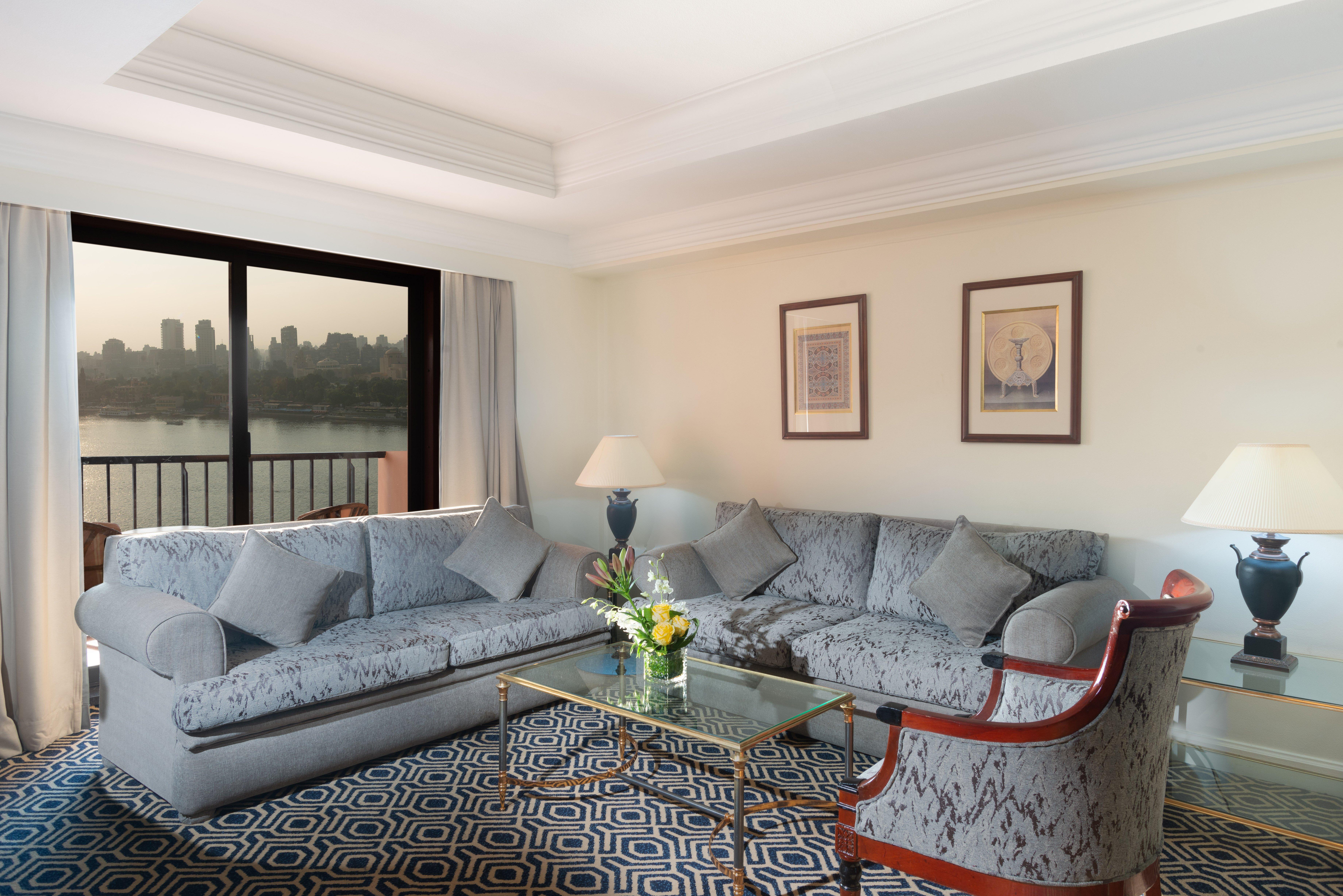 InterContinental Cairo Semiramis, an IHG Hotel Esterno foto A living room